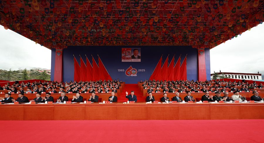 总书记西藏行｜记者手记：看着北斗星走不迷路，跟着共产党走会幸福