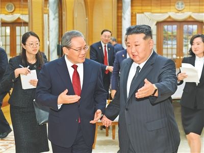 李强会见朝鲜劳动党总书记、国务委员长金正恩