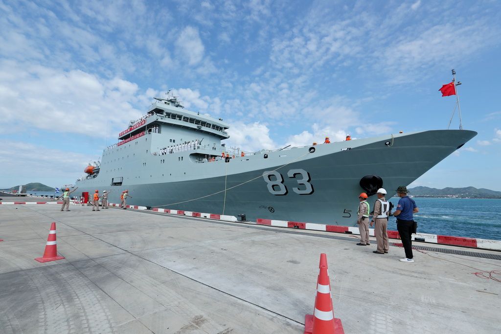 海军83舰编队抵达泰国进行友好访问