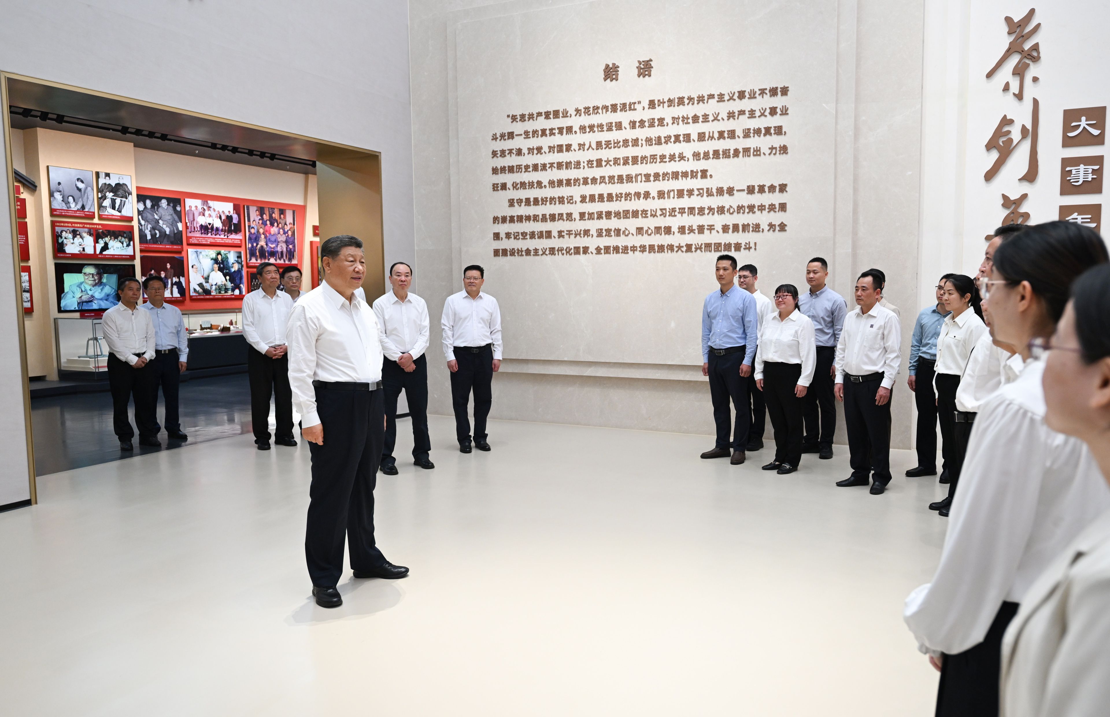 习近平在广东省梅州市考察调研