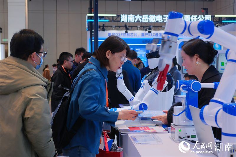 算力交锋 “黑科技”扎堆亮相世界计算大会