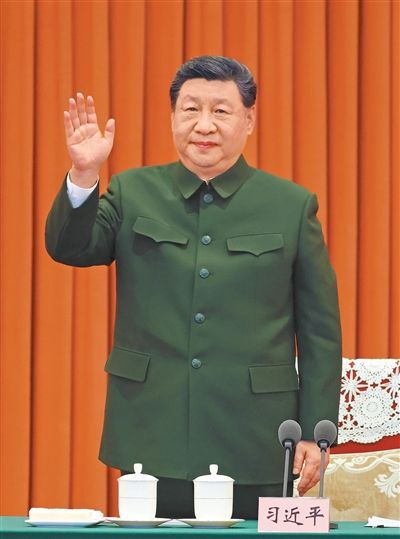 习近平春节前夕慰问部队  向全体人民解放军指战员武警部队官兵军队文职人员预备役人员和民兵致以新春祝福
