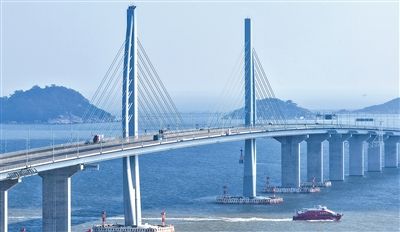 港珠澳大桥客流量超9300万人次